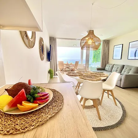 Beautiful Sea View Apartament *